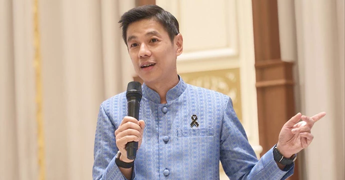 ธอส. ปล่อยสินเชื่อใหม่ครึ่งปีแรกทะลุ 123,000 ล้านบาท หนุนคนไทยมีบ้านแล้วกว่า 4.8 ล้านครอบครัว  ช่วยรักษาบ้านให้คนไทยผ่านมาตรการช่วยเหลือแล้วกว่า 1 ล้านบัญชี  คาดทั้งปีดันเม็ดเงินลงสู่ระบบเศรษฐกิจกว่า 246,000 ล้านบาท