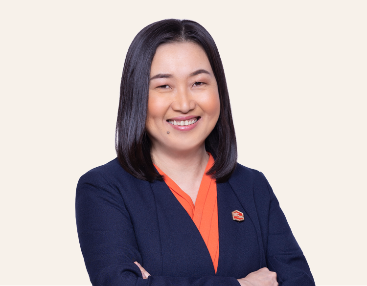 นางสาวรัฐสชนม์ กิตติเศวตพงศ์