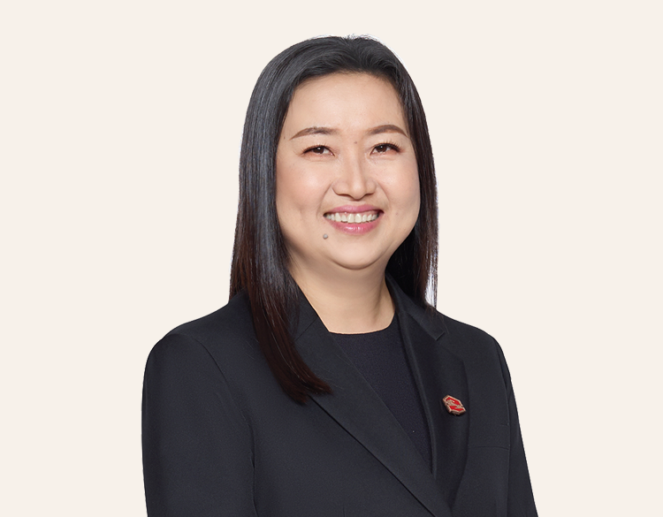 นางสาวรัฐสชนม์ กิตติเศวตพงศ์